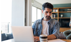 10 Tips to Effectively Manage a Hybrid Team